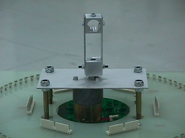 Beacon mount and motor housing · แท่นบีคอนและเรือนมอเตอร์